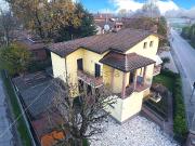 Villetta bifamiliare in affitto di 300 m² in Via per...