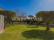 Villetta bifamiliare in affitto di 300 m² in Via Prato Lauro