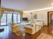 Villetta bifamiliare in affitto di 340 m² in Via Italo...