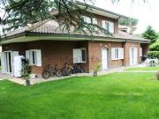 Villetta bifamiliare in affitto di 380 m² in Largo...