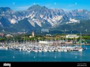 Villetta bifamiliare in vendita a Avenza Carrara 260 mq...