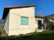 Villetta bifamiliare in vendita a Capezzano Pianore...