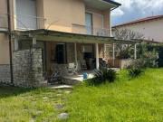 Villetta bifamiliare in vendita a Forte dei Marmi 150 mq...