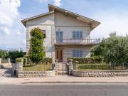 Villetta bifamiliare in vendita a Lazzeretto Cerreto... Villetta bifamiliare in vendita a Lazzeretto Cerreto...