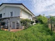 Villetta bifamiliare in vendita a Ronchi Massa 120 mq...