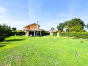 Villetta bifamiliare in vendita di 100 m² in Via del Pesco