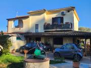 Villetta bifamiliare in vendita di 101 m² in Via Lungo...
