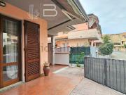 Villetta bifamiliare in vendita di 105 m² in Via Butterfly