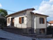 Villetta bifamiliare in vendita di 105 m² in Via Corradino