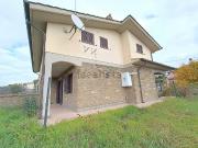 Villetta bifamiliare in vendita di 110 m² in Via GROTTE...