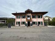 Villetta bifamiliare in vendita di 120 m² in Via C....