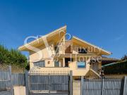 Villetta bifamiliare in vendita di 120 m² in Viale delle...