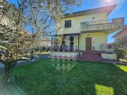 Villetta bifamiliare in vendita di 125 m²