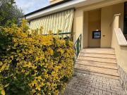 Villetta bifamiliare in vendita di 125 m² in Via Alanno, 8