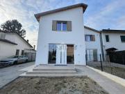 Villetta bifamiliare in vendita di 126 m² in Via Turcinella