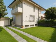 Villetta bifamiliare in vendita di 130 m² in Via Asmara