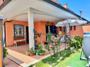 Villetta bifamiliare in vendita di 130 m² in Via Tronto