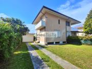 Villetta bifamiliare in vendita di 140 m² in Via Ficalucci