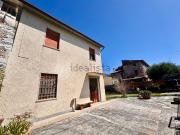 Villetta bifamiliare in vendita di 140 m² in Via Frasso