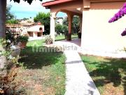 Villetta bifamiliare in vendita di 140 m² in Via Toce, 16