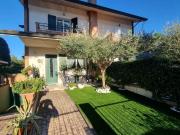 Villetta bifamiliare in vendita di 142 m² in Via Eugenio...