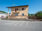 Villetta bifamiliare in vendita di 143 m² in Via Lucio Anzio