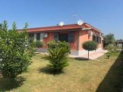Villetta bifamiliare in vendita di 146 m² in Via Etna, 26