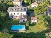 Villetta bifamiliare in vendita di 150 m² in Strada Ronchi