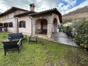 Villetta bifamiliare in vendita di 150 m² in Via Fonte...
