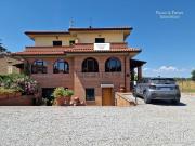 Villetta bifamiliare in vendita di 150 m² in Via Trasimeno