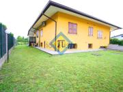 Villetta bifamiliare in vendita di 155 m² in Via Luchino...