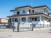 Villetta bifamiliare in vendita di 158 m² in Via Cagnola, 40
