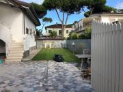 Villetta bifamiliare in vendita di 160 m² in Via Rosseti...