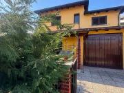 Villetta bifamiliare in vendita di 160 m² in Via Ticino