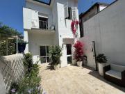 Villetta bifamiliare in vendita di 169 m² in Via Giacomo...