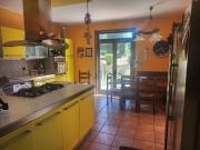 Villetta bifamiliare in vendita di 170 m² in Via Nocchienti