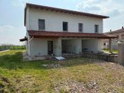 Villetta bifamiliare in vendita di 172 m² in Via Moceniga
