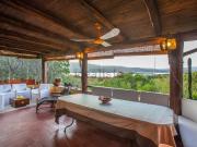 Villetta bifamiliare in vendita di 172 m² in Via Monte Ladu