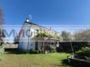 Villetta bifamiliare in vendita di 178 m² in Via Monte...