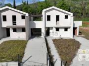 Villetta bifamiliare in vendita di 180 m² in Strada...