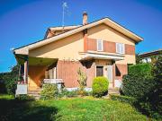 Villetta bifamiliare in vendita di 180 m² in Via dei...