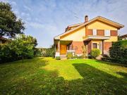 Villetta bifamiliare in vendita di 180 m² in Via dei...