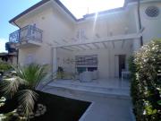 Villetta bifamiliare in vendita di 180 m² in Via...