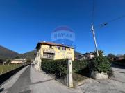 Villetta bifamiliare in vendita di 180 m² in Via...