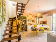 Villetta bifamiliare in vendita di 180 m² in Via Limidi, 1