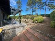 Villetta bifamiliare in vendita di 180 m² in Via Masseto