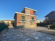 Villetta bifamiliare in vendita di 180 m² in Via...