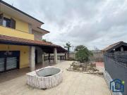 Villetta bifamiliare in vendita di 180 m² in Via Salvo...