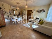 Villetta bifamiliare in vendita di 180 m² in Via Valle...