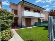 Villetta bifamiliare in vendita di 185 m²